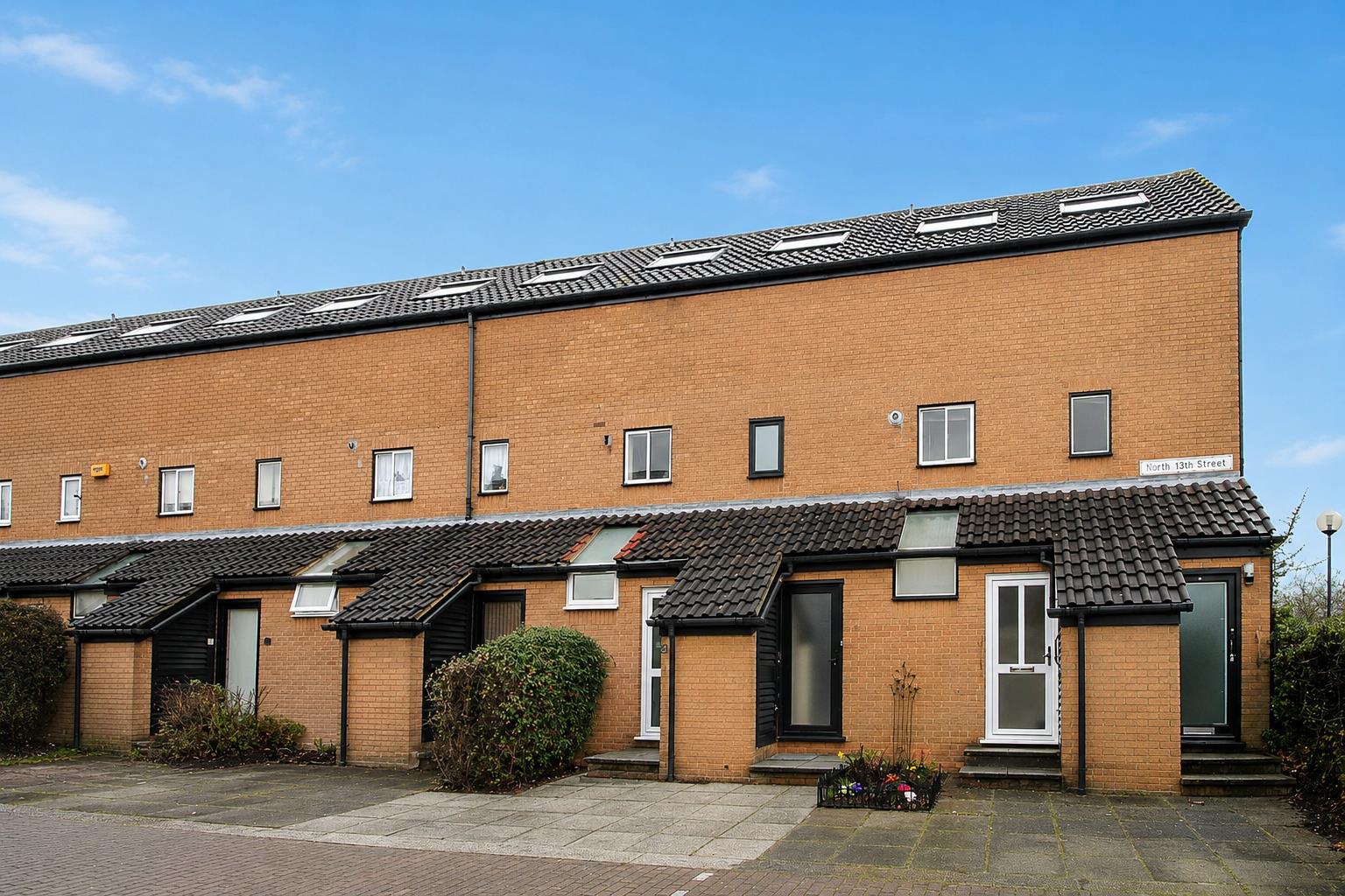 1 bed property in North 13th Street, Milton Keynes